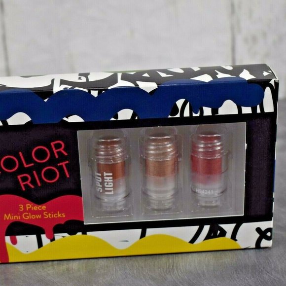 Brand new in box 3-Pc. Color Riot Mini Glow Sticks - Picture 3 of 3